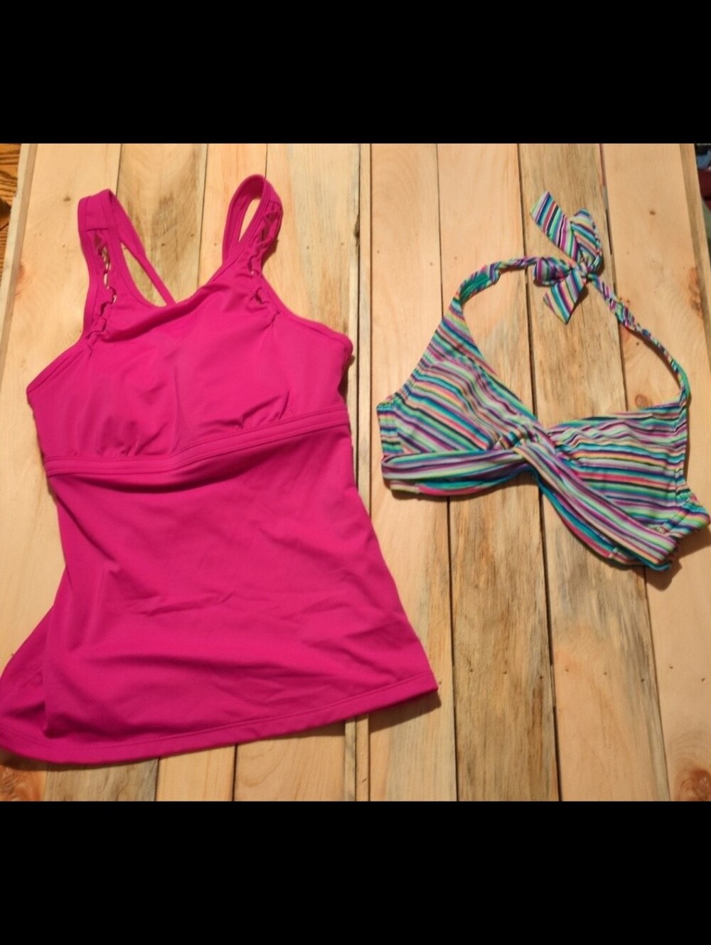 Athleta 2 swimsuit tops